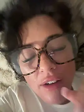 poisonivyxoxx's Live Sex Cam Show