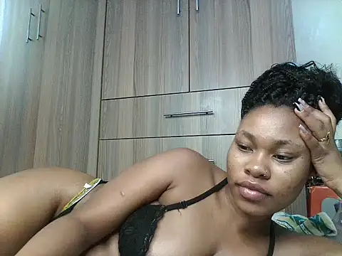 Juicyy_afriq Live XXX-Chat