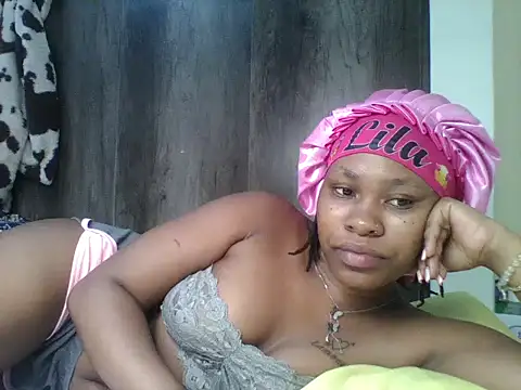 Juicyy_afriq Chat XXX live