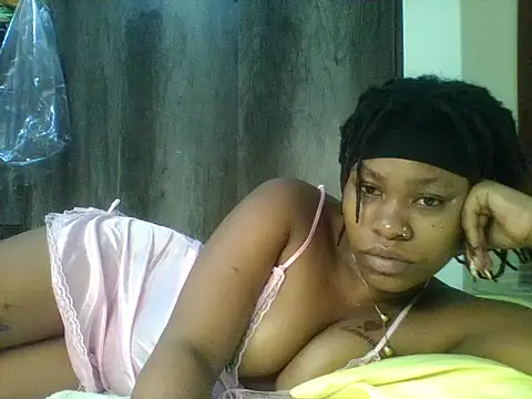 Juicyy_afriq 现场XXX聊天