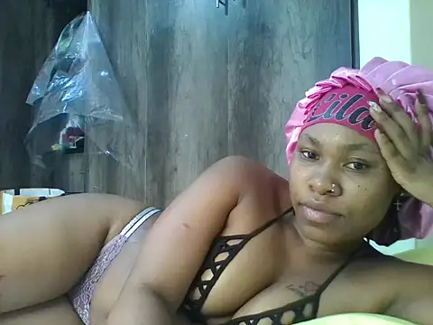 Czat XXX na żywo – Juicyy_afriq