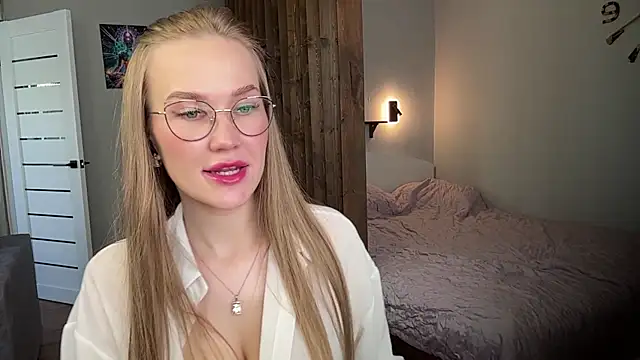 LustfulDiana Webcamshow