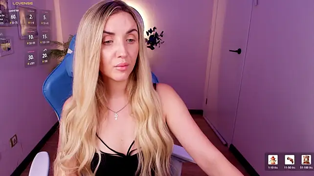 White_F0x's Live XXX Chat