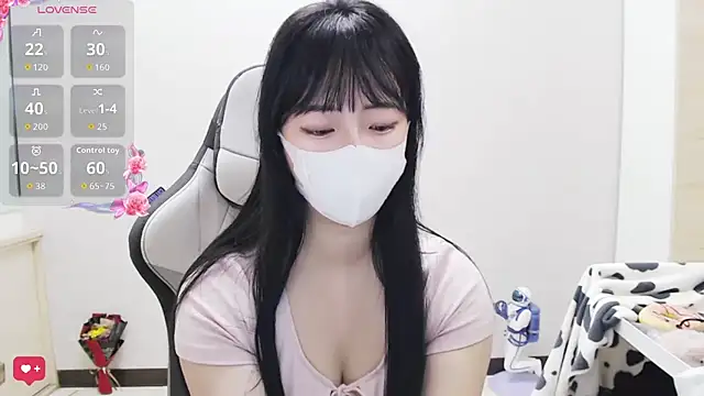 Chat +18 de Nina_777_ ao vivo