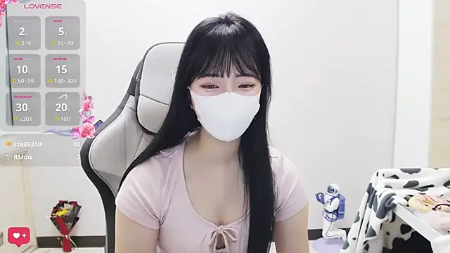 Živý XXX chat Nina_777_