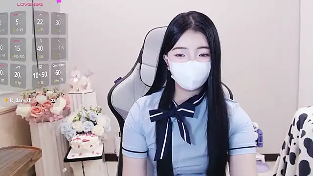 Nina_777_'s Live XXX Chat