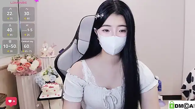Chat +18 de Nina_777_ ao vivo
