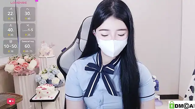 Nina_777_'s Live XXX Chat