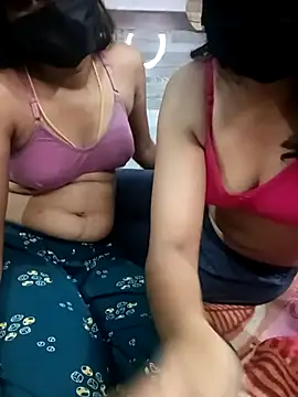 Tamil_SweetHeart Show in webcam