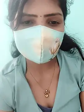 צ'אט XXX בשידור חי של Tamil_SweetHeart