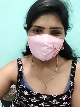 Tamil_SweetHeart Adlı Modelin Canlı XXX Sohbeti