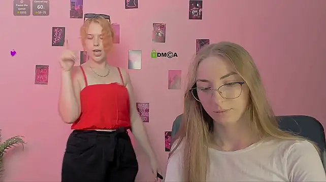Pokazy przed kamerką – roxy_starr_