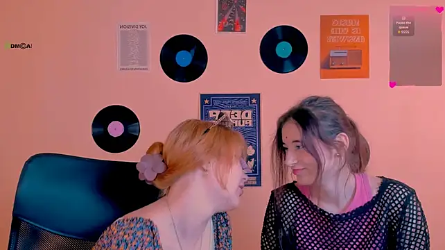 Webkamerová show roxy_starr_