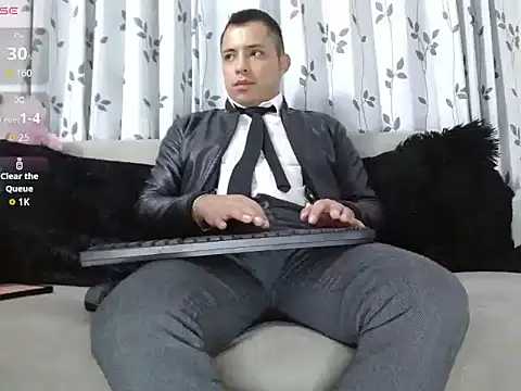 Show de MikeFetish_01 na webcam