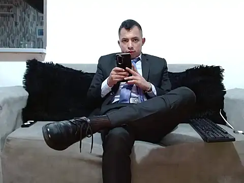 Show modela MikeFetish_01 na web-kameri