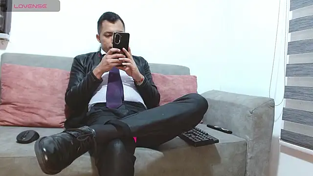 MikeFetish_01 网络视讯表演
