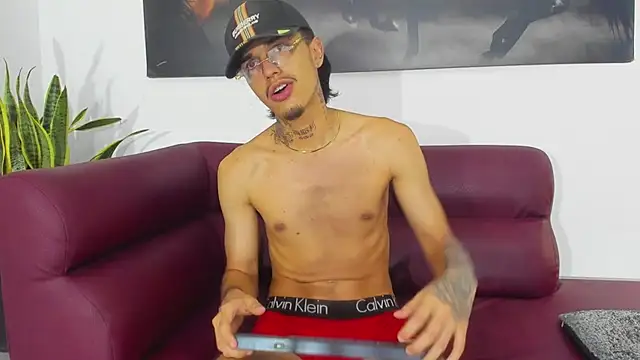Show de webcam de Tyson_brow