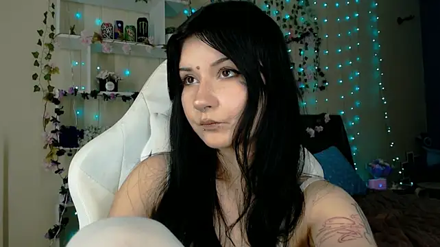 Jade_Blaze Adlı Modelin Canlı XXX Sohbeti