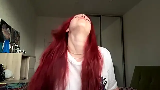 SelenShine webkamerás műsora