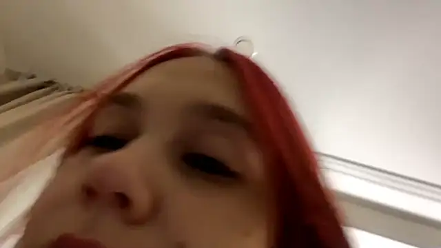 SelenShine Webcam Show