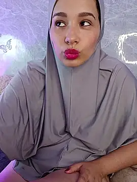 แชท XXX สดของ Shana-Jamil