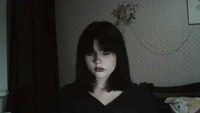 yaw1lks' Webcam Show