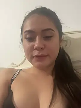 Yocelinbabyyy Webcam-Show