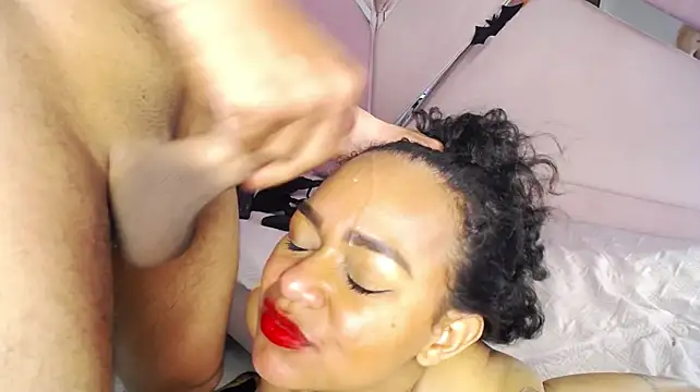 Show modela Amber_and_Tyler_ na web-kameri