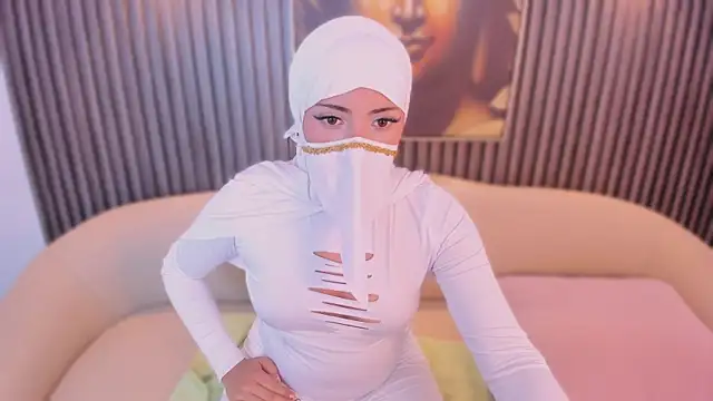juli_thali's Webcam Show
