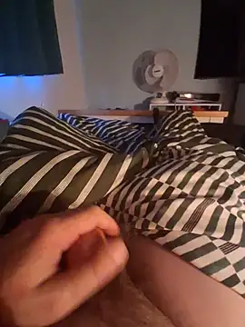 Jizzma13's Webcam Show