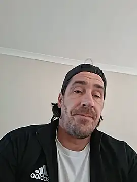 Jizzma13 webcam show