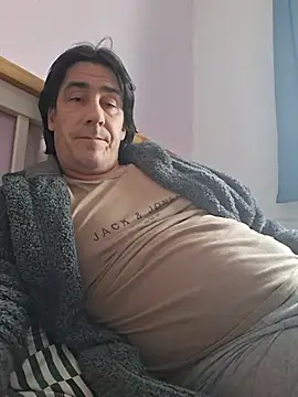 Jizzma13 Show in webcam