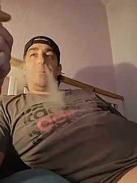 Jizzma13's Webcam Show