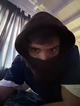 Nicosex1405 Show Webcam