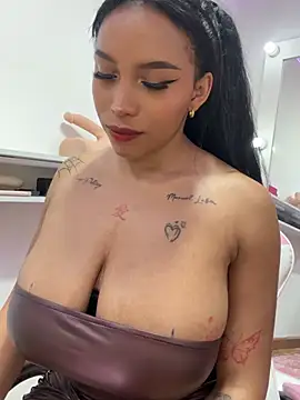 Madeleinesummerrr 웹캠 쇼