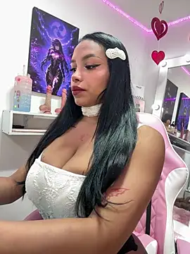 Madeleinesummerrr Show in webcam