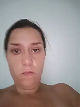Bullhorygirl Webcam show