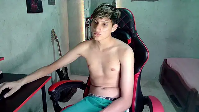 flaquito_junior Webcamshow