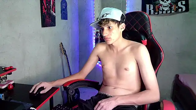 flaquito_junior Show in webcam