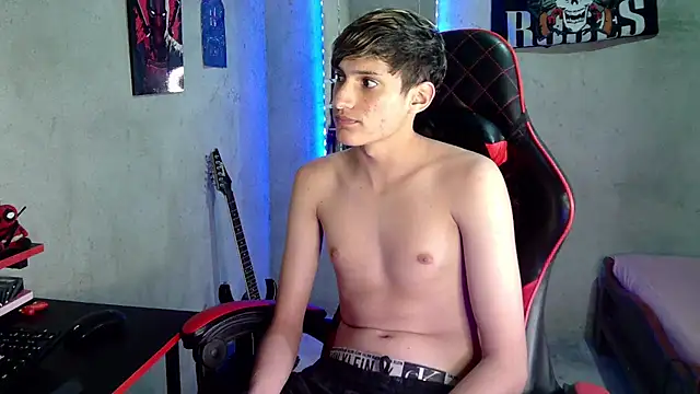 flaquito_junior's Webcam Show
