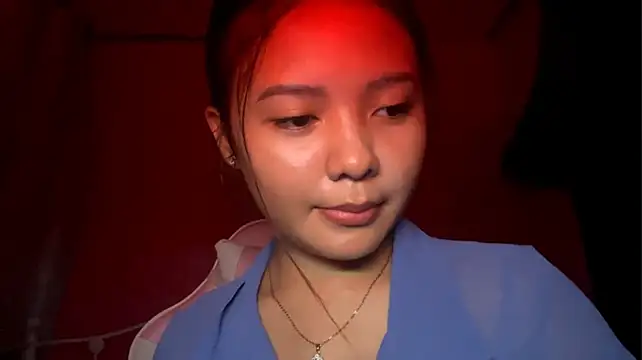 RubyAmour Pertunjukan Webcam