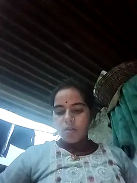 הופעת וובקאם של Sasha_Patel