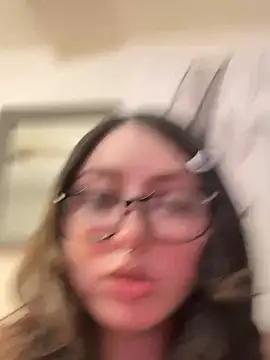 הופעת וובקאם של Evemeqt