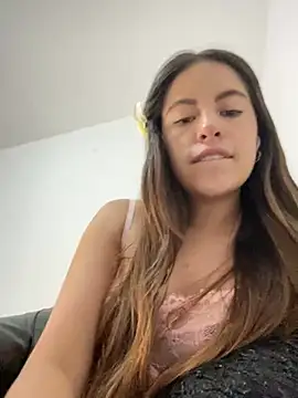 Ambar_bge's Live XXX Chat