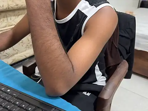 Show modela Indianby850 na web-kameri
