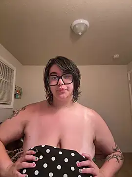 Show Webcam de nerdyclaire