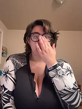 הופעת וובקאם של nerdyclaire