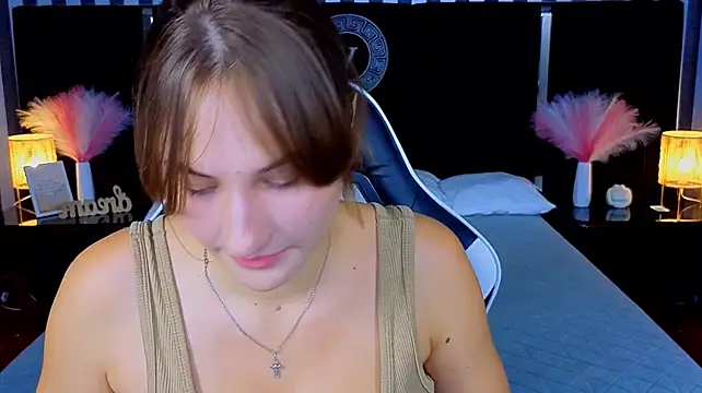 Show modela AshleyRayy na web-kameri