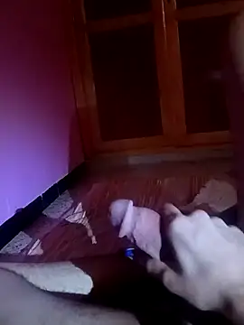 escanorftt Show in webcam