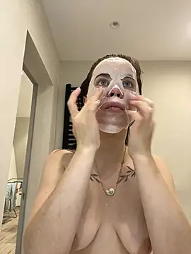 19_PetiteEilish_07 Webcam-Show